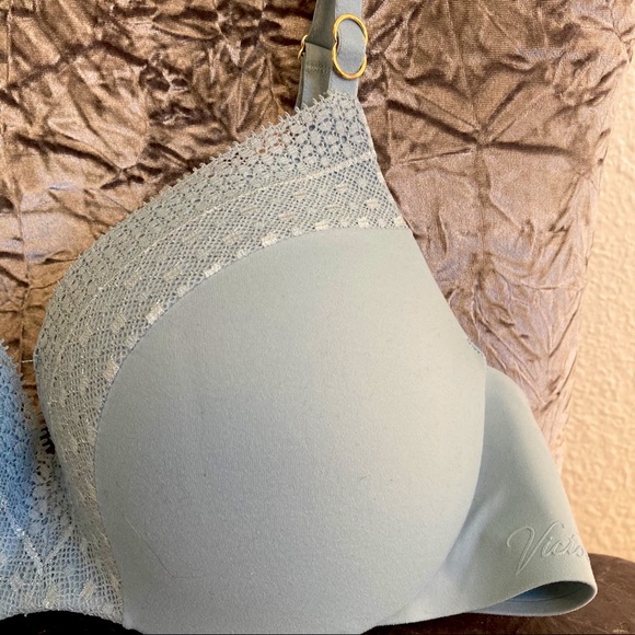 SET Victoria’s Secret Very Sexy Pushup Bra & Panty - Picture 3 of 9